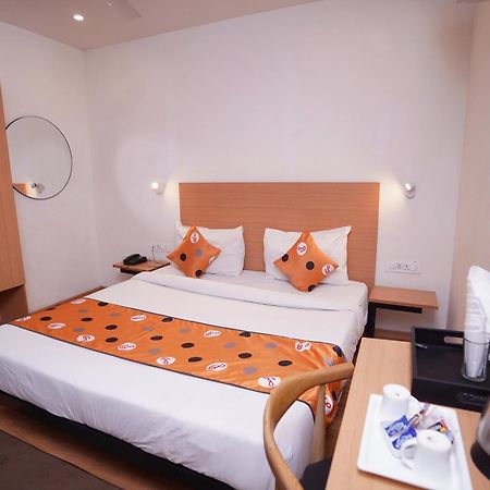 Hotel Mira Residency- Outer Ring Road, Paschim Vihar Delhi Kültér fotó